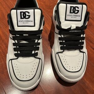 Dolce & Gabbana SNK sneakers black and white running shoe - EUC skate shoe